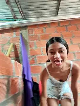 youngdaringgirl from StripChat is Freechat