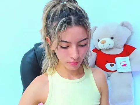 Customizable and immersive: Energize your taste buds and checkout our delicious choice of amateur cams liveshows with excited livestreamers getting their sweet physiques pounded with their beloved vibrating toys.