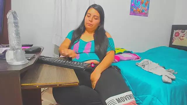 Customizable and immersive: Energize your taste buds and checkout our delicious choice of amateur cams liveshows with excited livestreamers getting their sweet physiques pounded with their beloved vibrating toys.