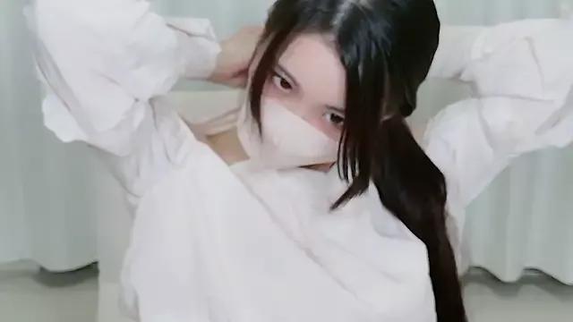 yuki_room from StripChat is Freechat