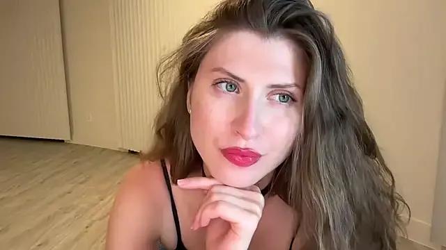 YUMIandbigWOLF from StripChat is Freechat