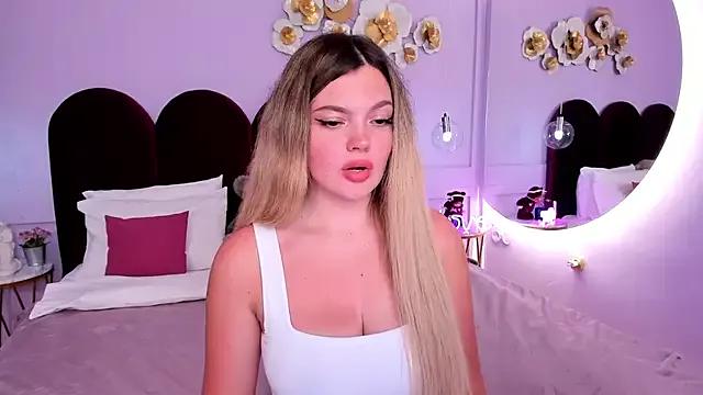 ZaraBloom from StripChat is Freechat