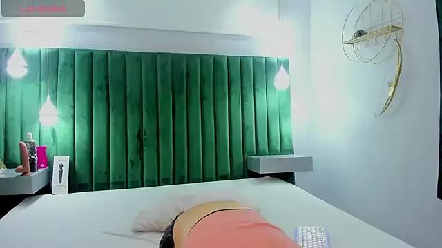 zoe_taylorr1 from StripChat is Freechat