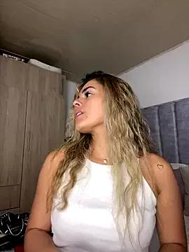 ZoeJohnsoon from StripChat is Freechat