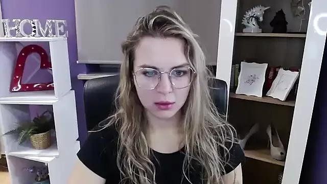 Customizable and immersive: Energize your taste buds and checkout our delicious choice of amateur cams liveshows with excited livestreamers getting their sweet physiques pounded with their beloved vibrating toys.