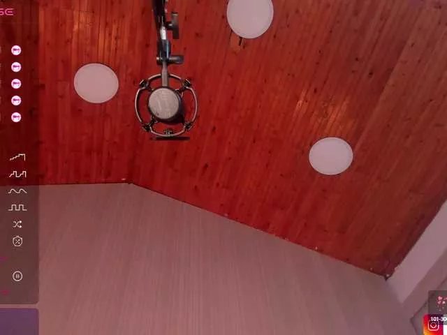 Sofi-Blossom on BongaCams