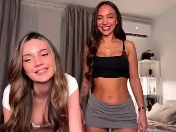 aria_muv — bra off Nat #brunette #18 #teen #lovense #blonde [1000 tokens remaining]