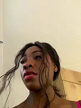 Astergray21 on StripChat