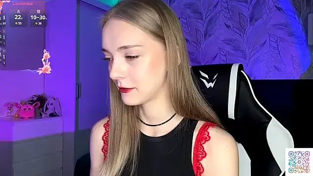 Freechat EvaPeace on StripChat