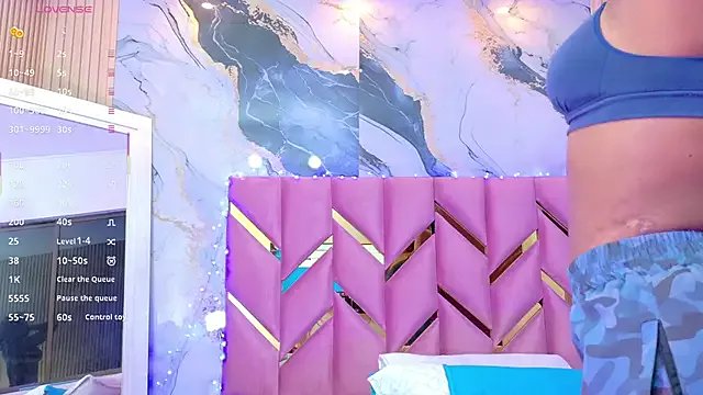 naughty_ebonyy on StripChat