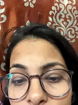 Sandhya_77 on StripChat