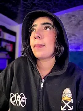 Scarlett-LS on StripChat